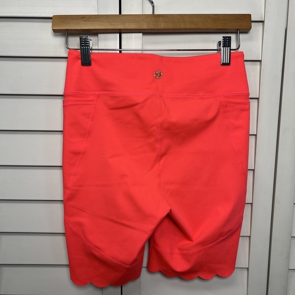 Lilly Pulitzer Luxletic 6" Weekender High Rise Scallop Bike Shorts Size Small - Picture 5 of 6
